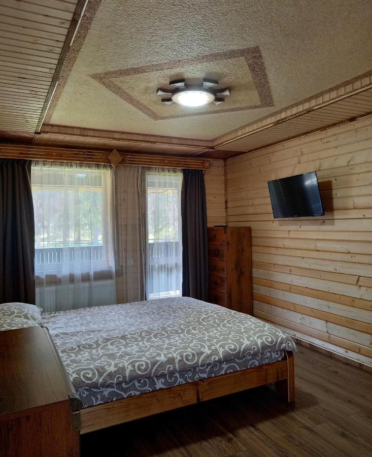 Hotel Voyage Tatariv Esterno foto