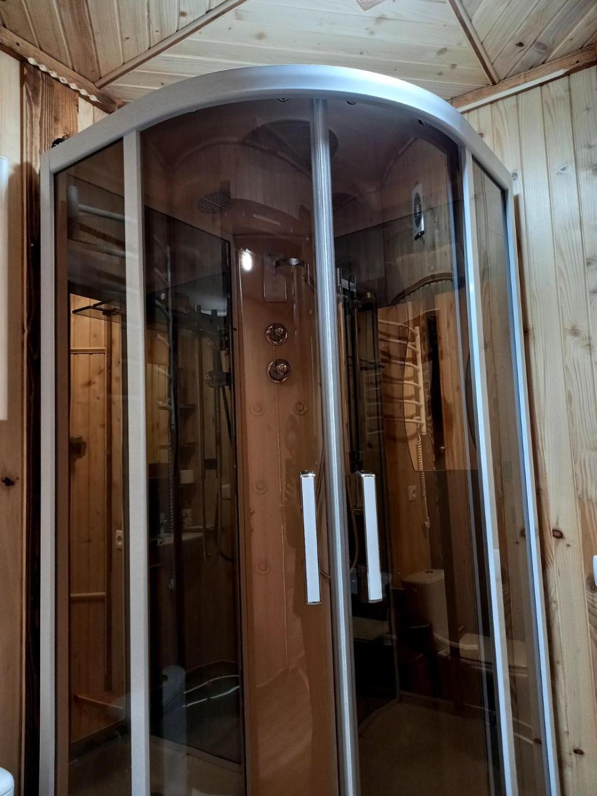 Hotel Voyage Tatariv Esterno foto