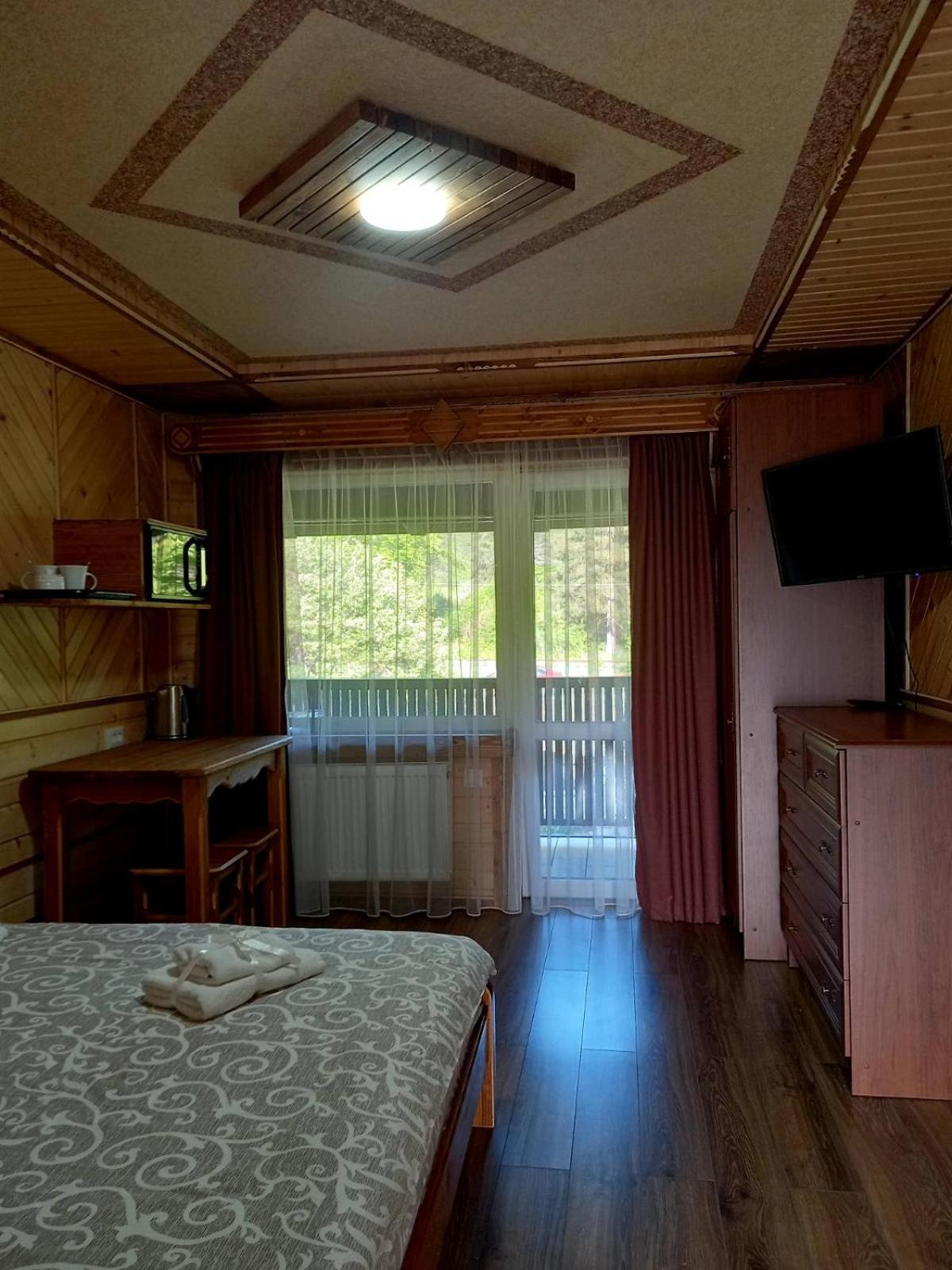 Hotel Voyage Tatariv Esterno foto
